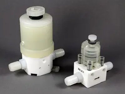 Furon 定量ポンプ